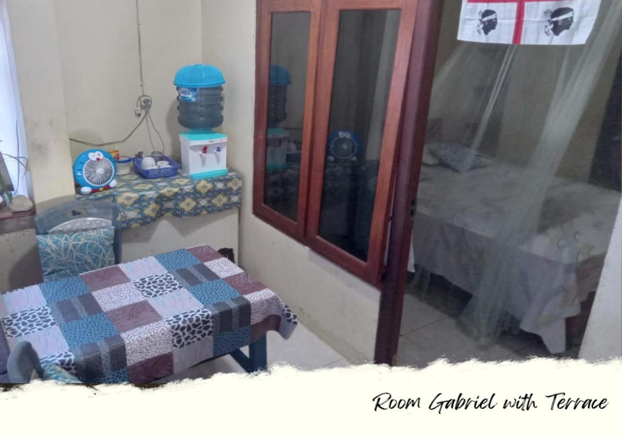 Heiner Homestay Бунакен Экстерьер фото